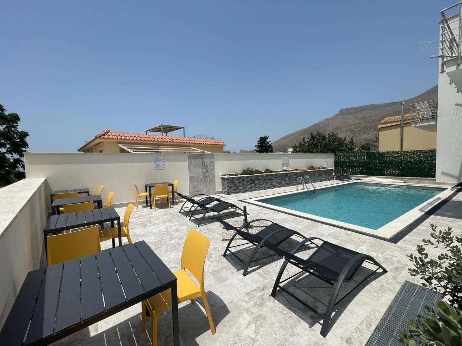 Bed And Breakfast Da Francesca Castelluzzo Εξωτερικό φωτογραφία